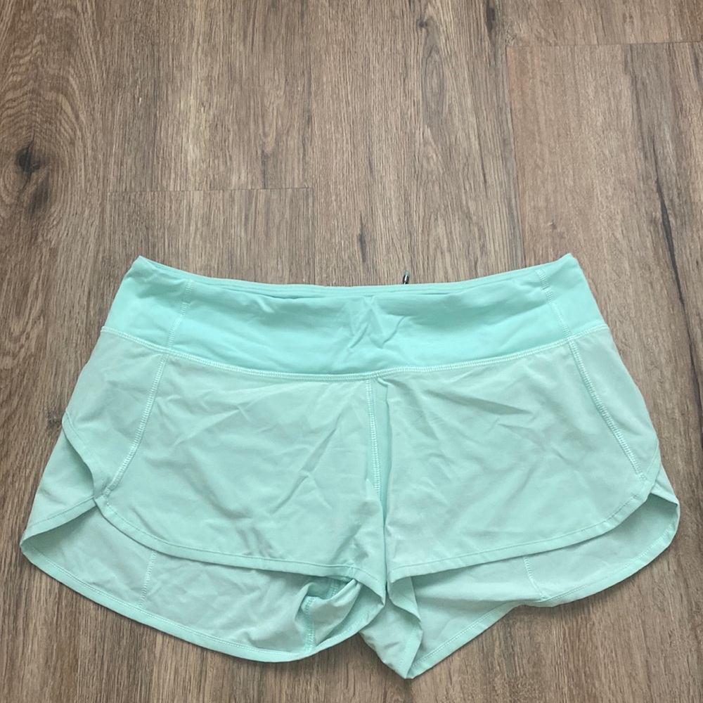 Lululemon mint blue/teal size 6 speed shorts